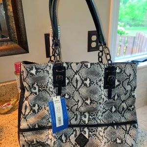 Vera Wang new with tags purse